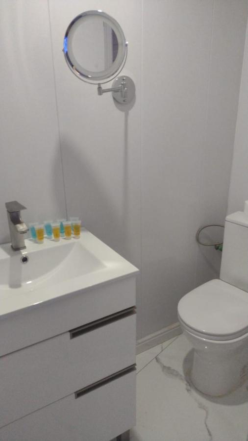 Flor Hostel Capsules Madrid Ngoại thất bức ảnh
