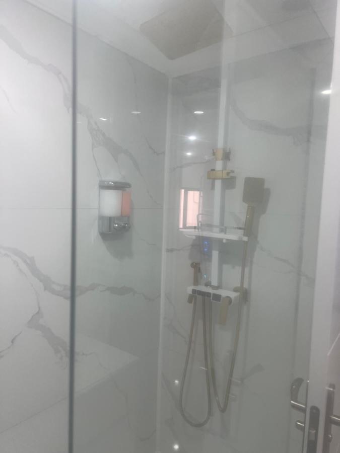 Flor Hostel Capsules Madrid Ngoại thất bức ảnh