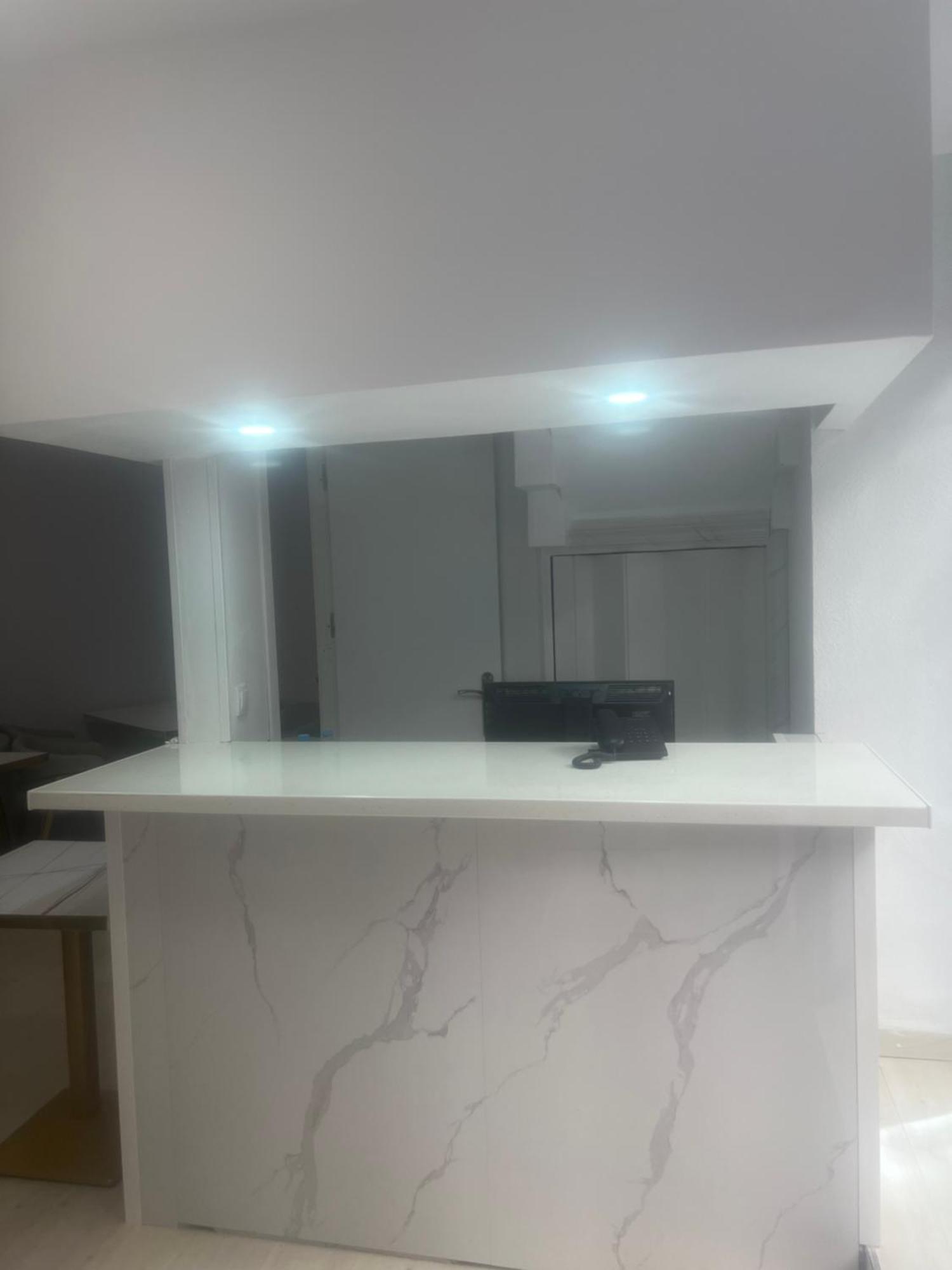 Flor Hostel Capsules Madrid Ngoại thất bức ảnh